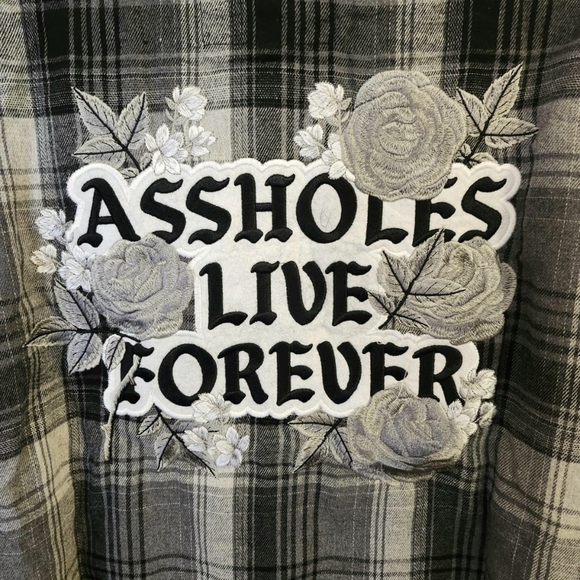 🆕️ Assholes Live Forever Women's Rose Flannel Graphic Shirt - Picture 11 of 12